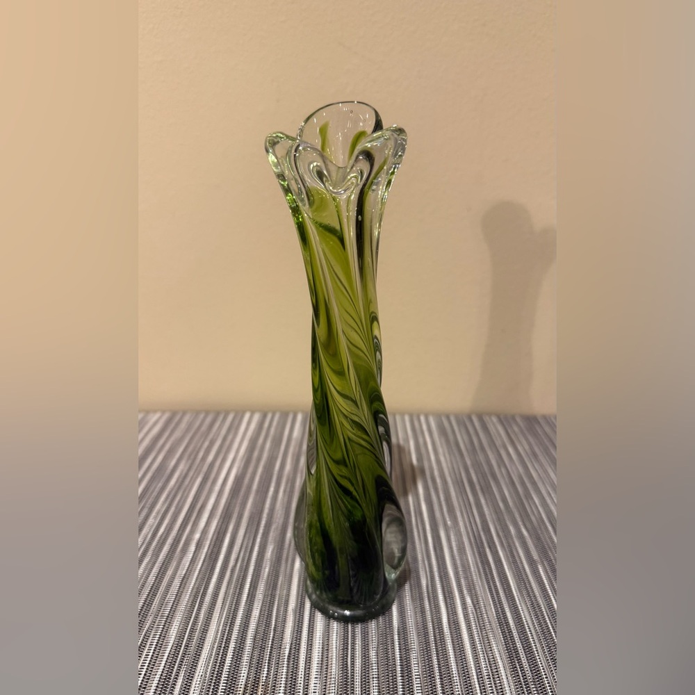 Swung Glass Vase Green & Clear Twisted Art Glass w/ 3 Ruffled Fingers MCM